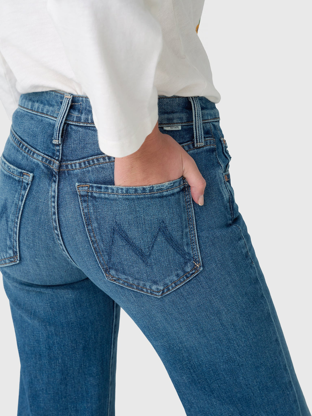 Mother Women's The Mid Rise Rambler Zip Ankle Jean
