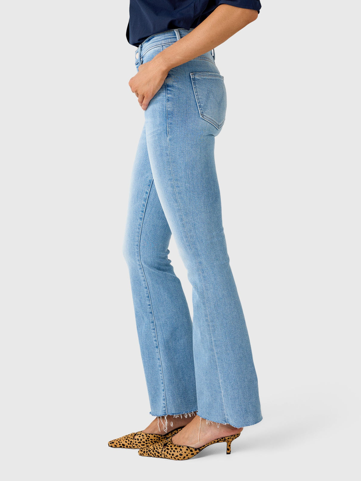 Mother Women's The Weekender Fray Jean