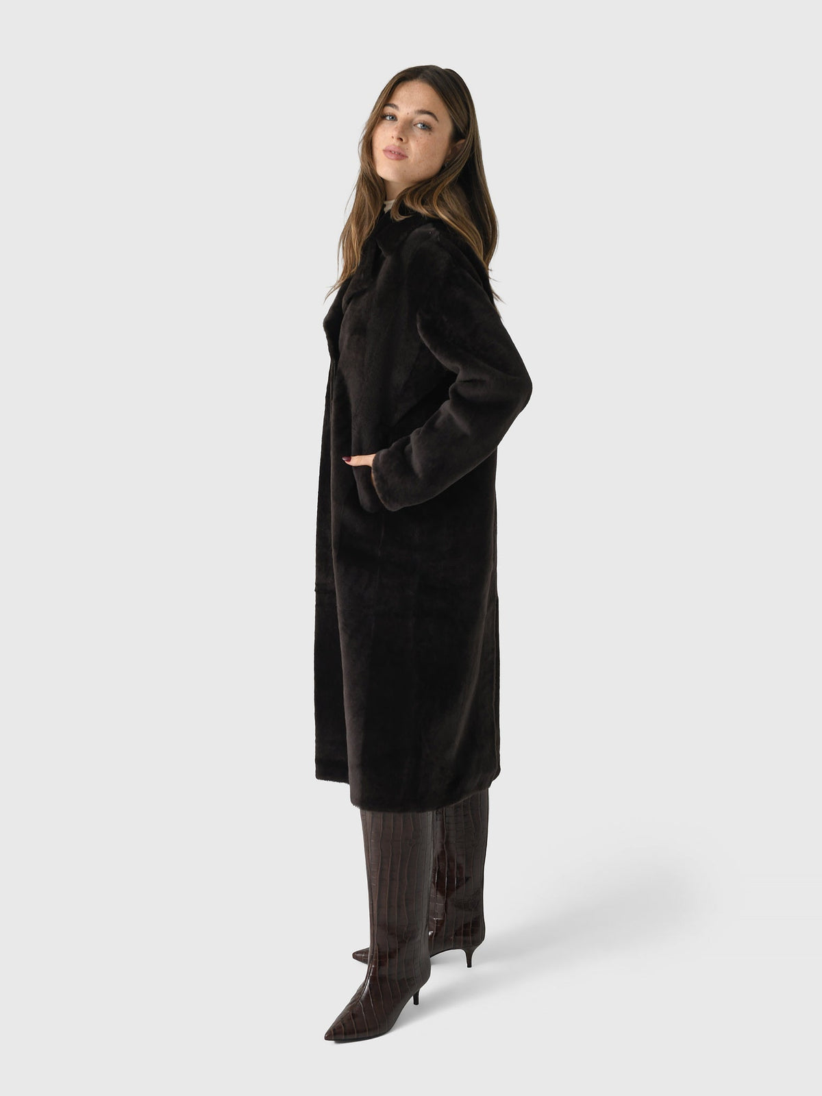 Utzon Women's Clark Reversible Shearling Coat