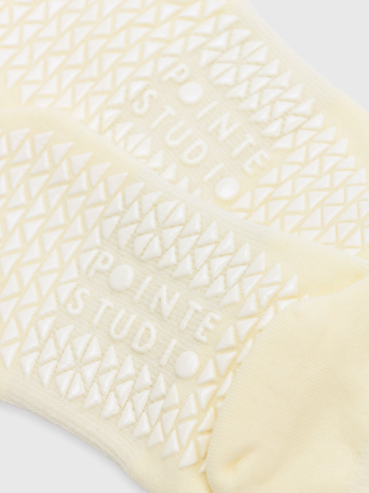 Pointe Studio Women's Ruffle Full Foot Grip Socks