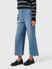 AMO Women's Frida Crop Jean