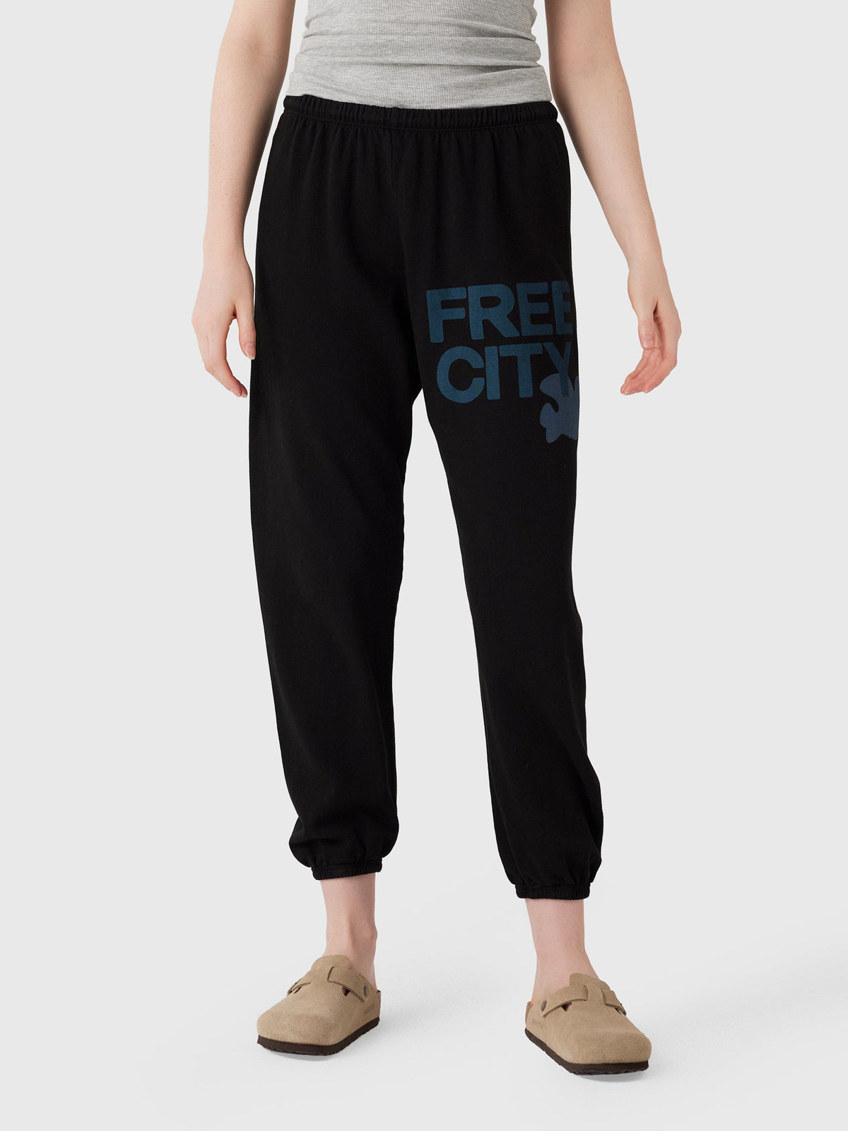 FREE CITY Women's Large Logo Sweatpant