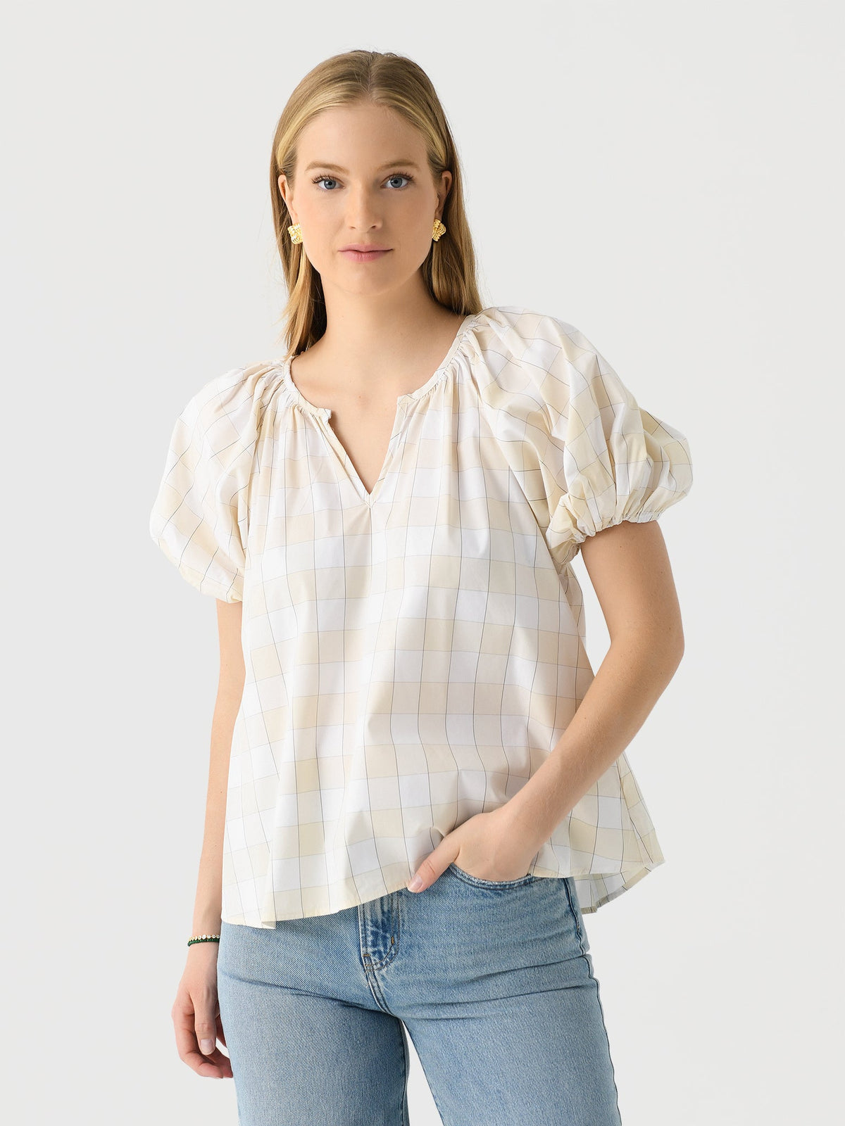 Never A Wallflower Women's Gathered V-Neck Top