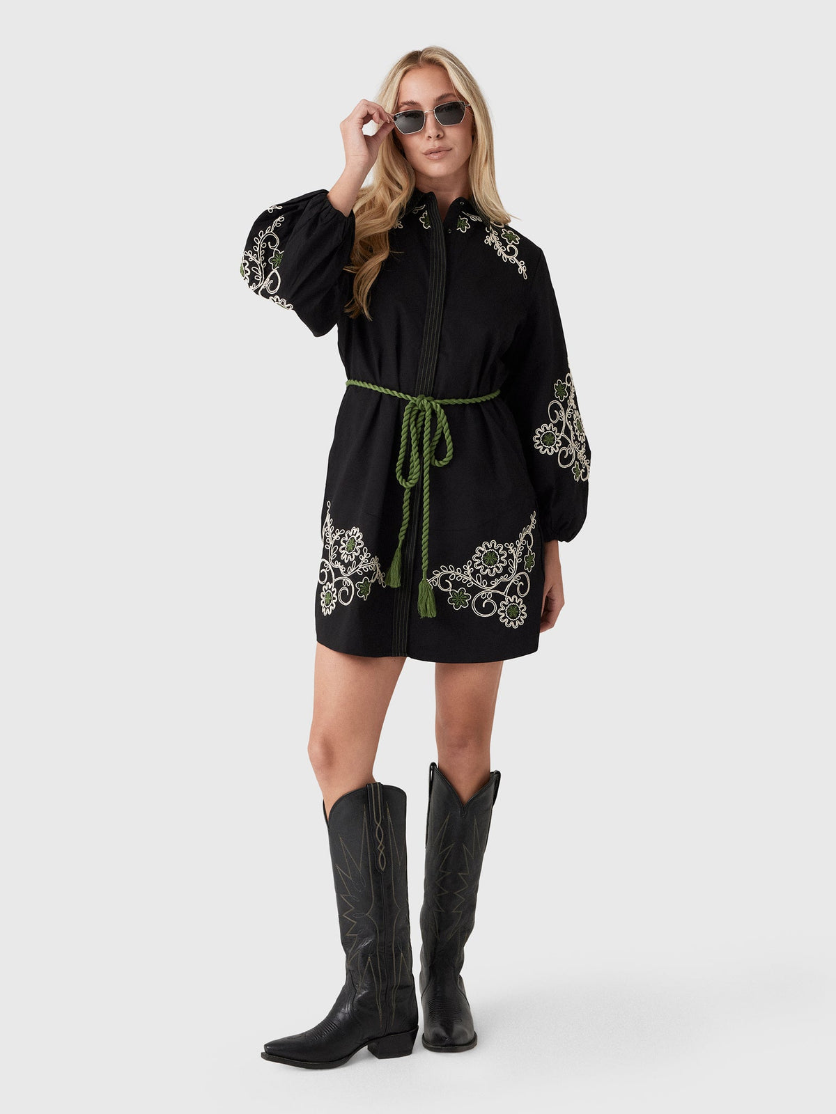 Never A Wallflower Women's French Knot Short Dress