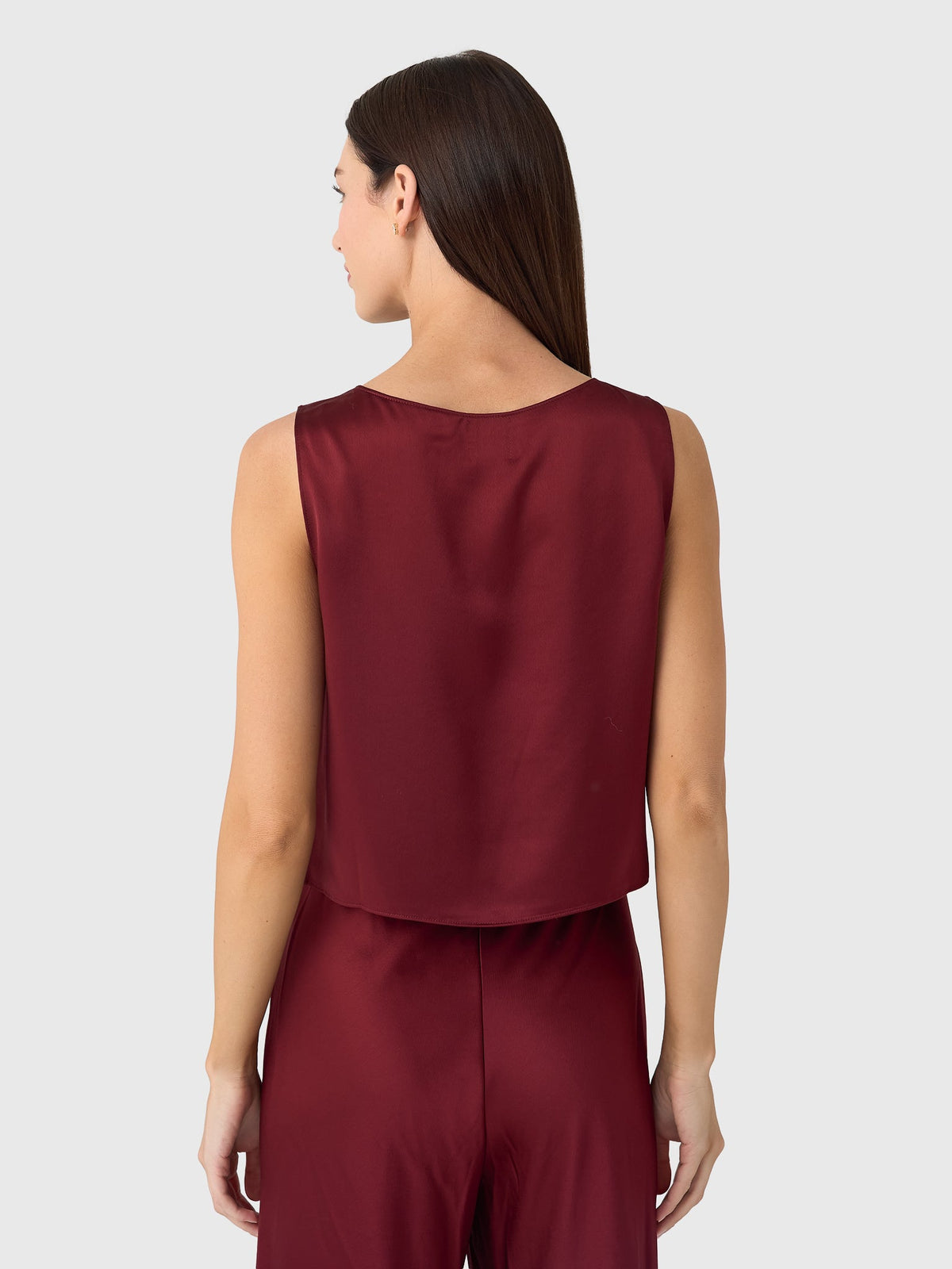 Leset Women's Barb Crop Sleeveless Crew