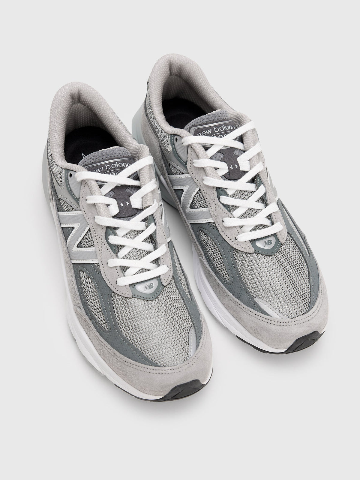 New Balance Men's Made in USA 990v6 Sneaker