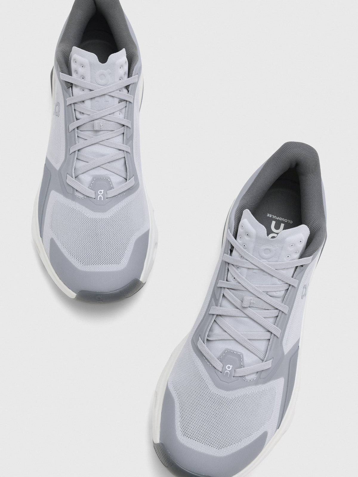 ON Men's Cloudpulse 2 Sneaker