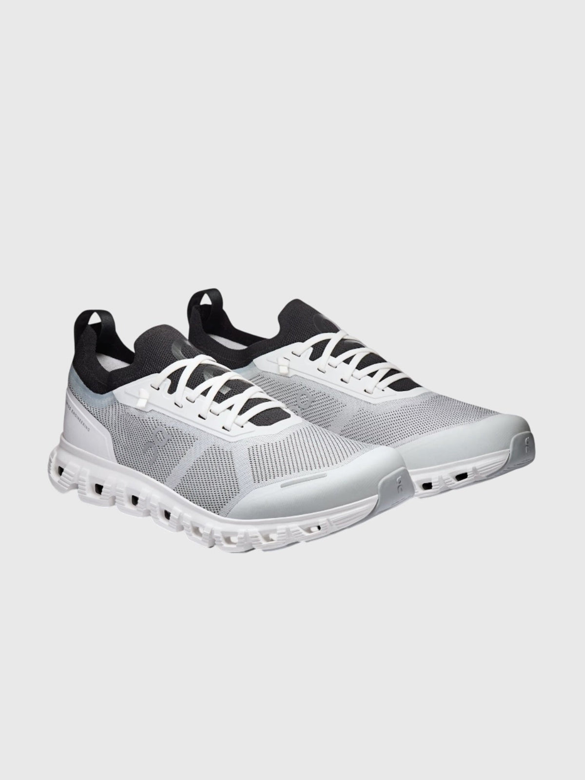 ON Men's Cloud 6 Versa Sneaker
