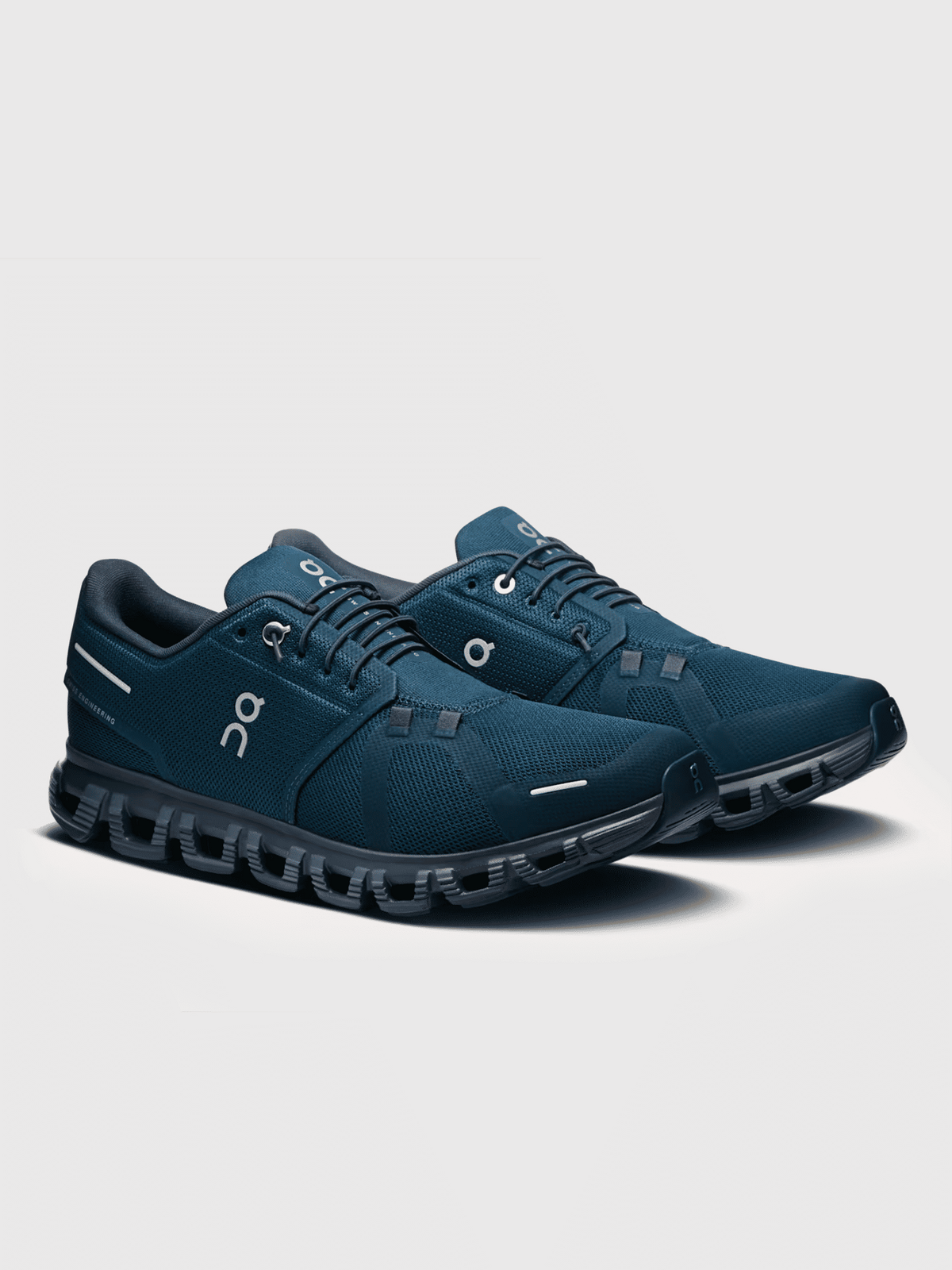 ON Men's Cloud 6 Sneaker