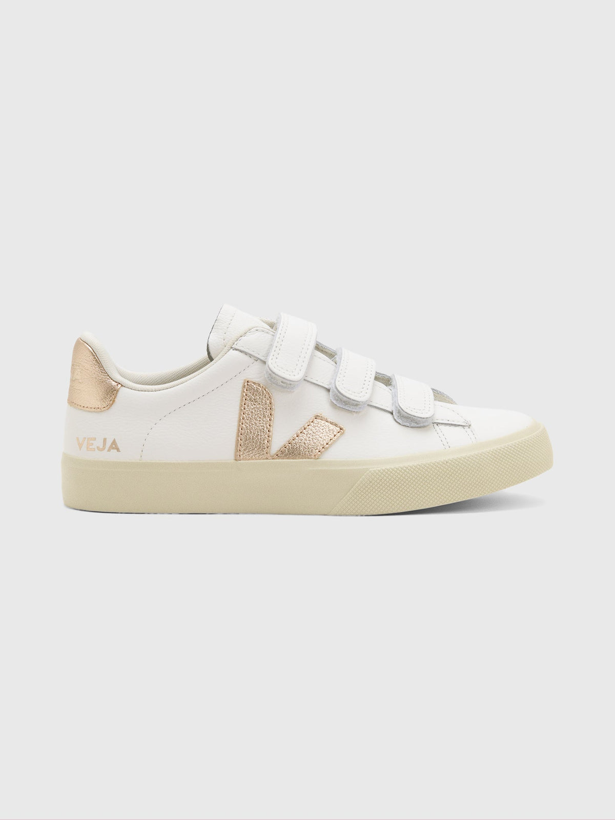 VEJA Women's Recife Leather Sneaker