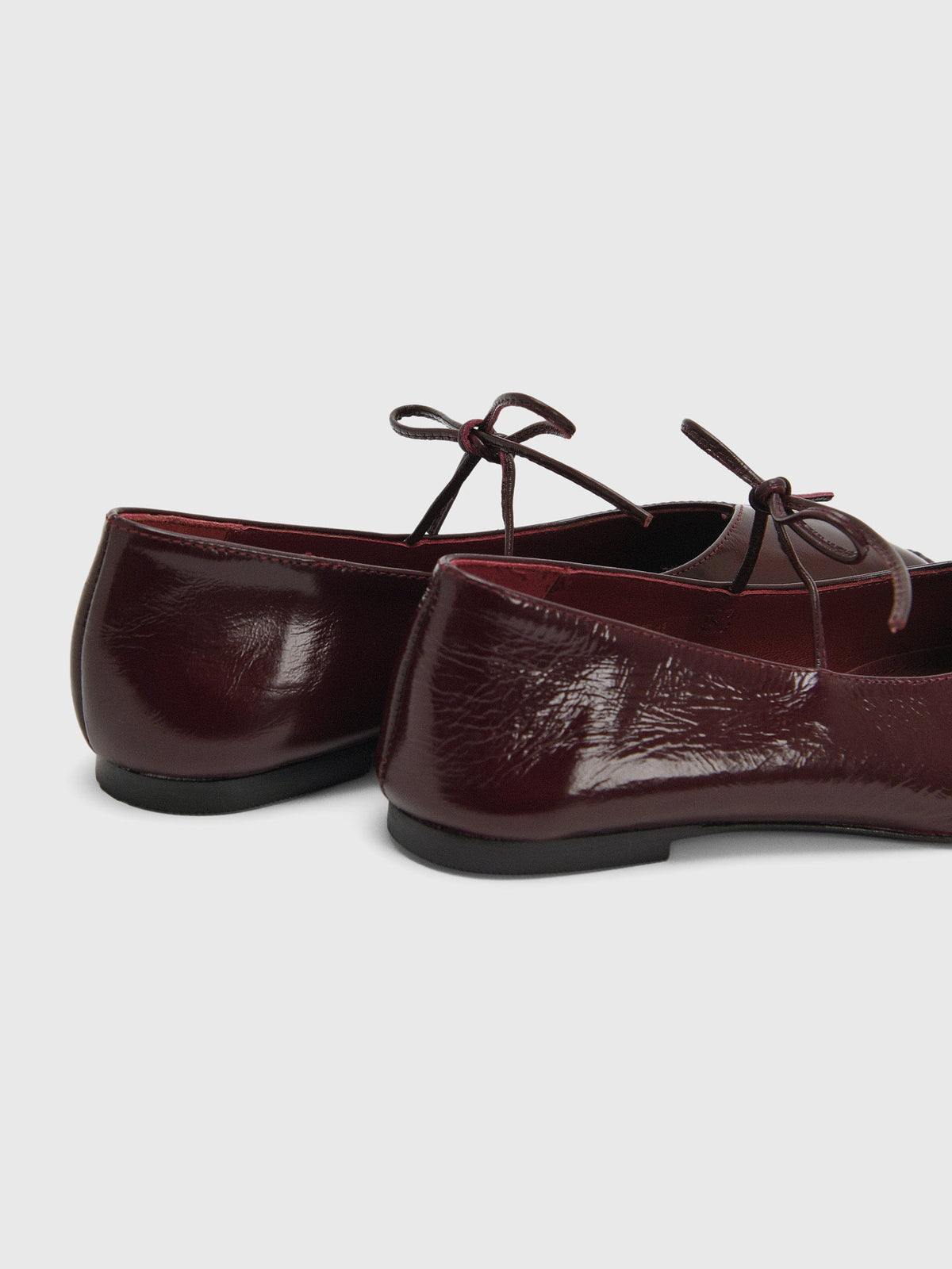 Alohas Women's Sway Leather Ballet Flat