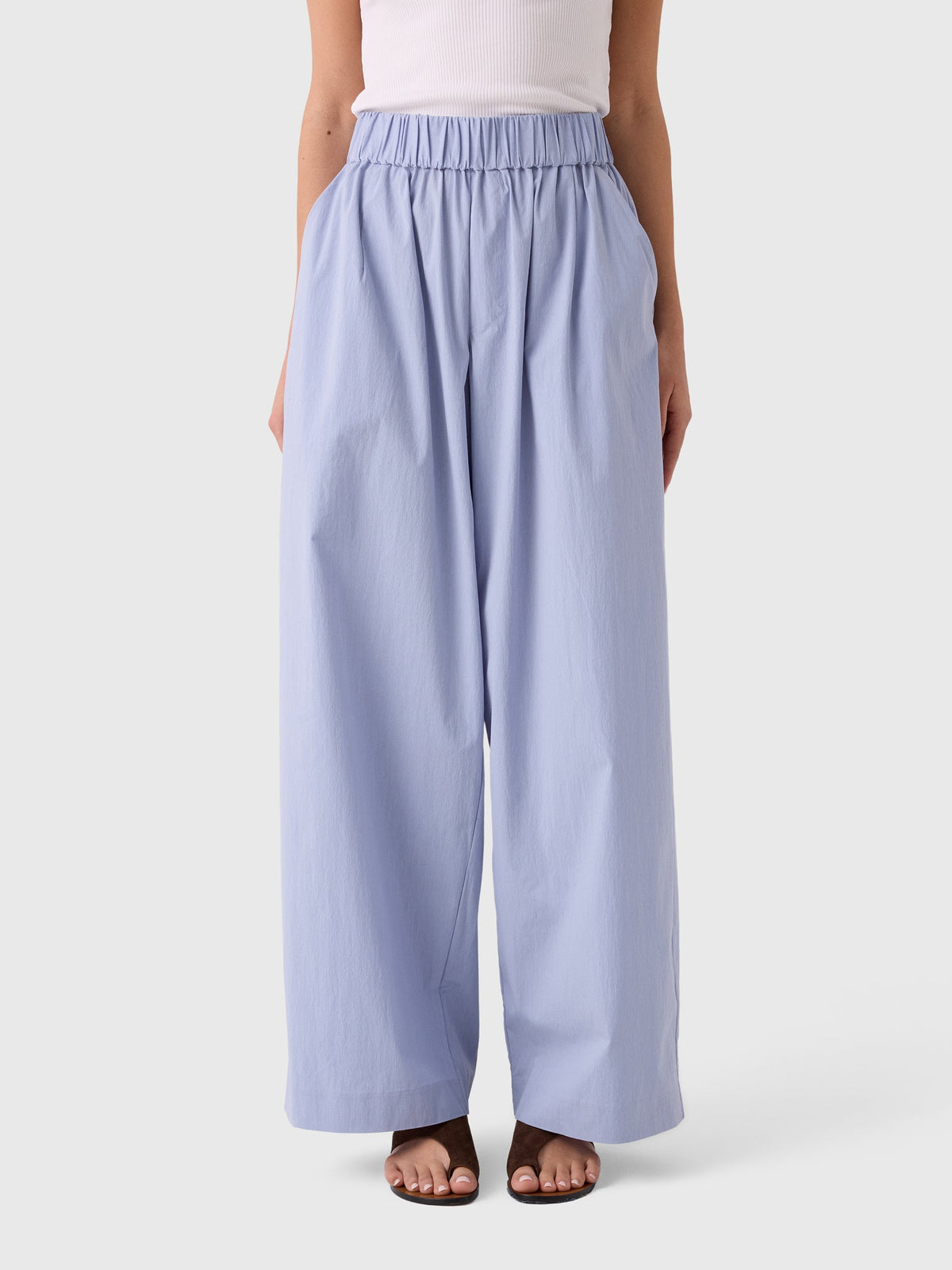 St. Agni Women's Everyday Relaxed Pant