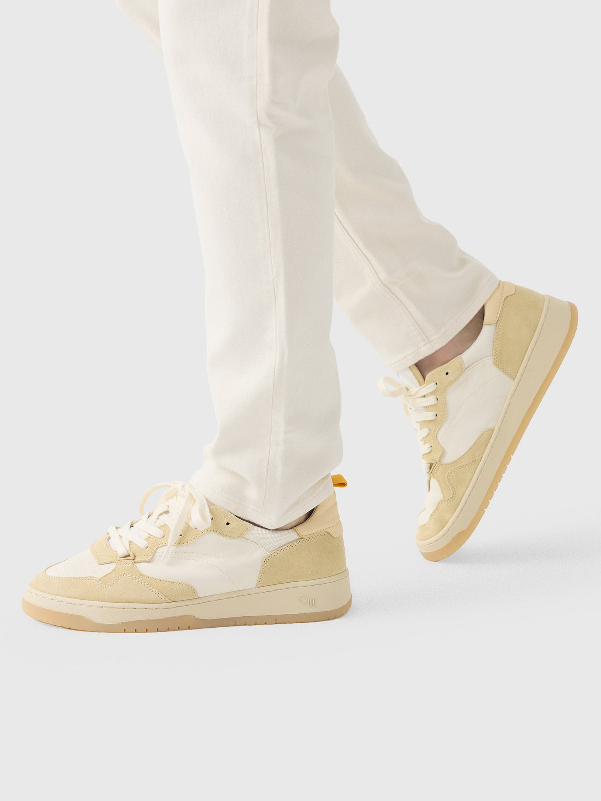 Oncept Men's Saint Bernard Exclusive Phoenix Sneaker