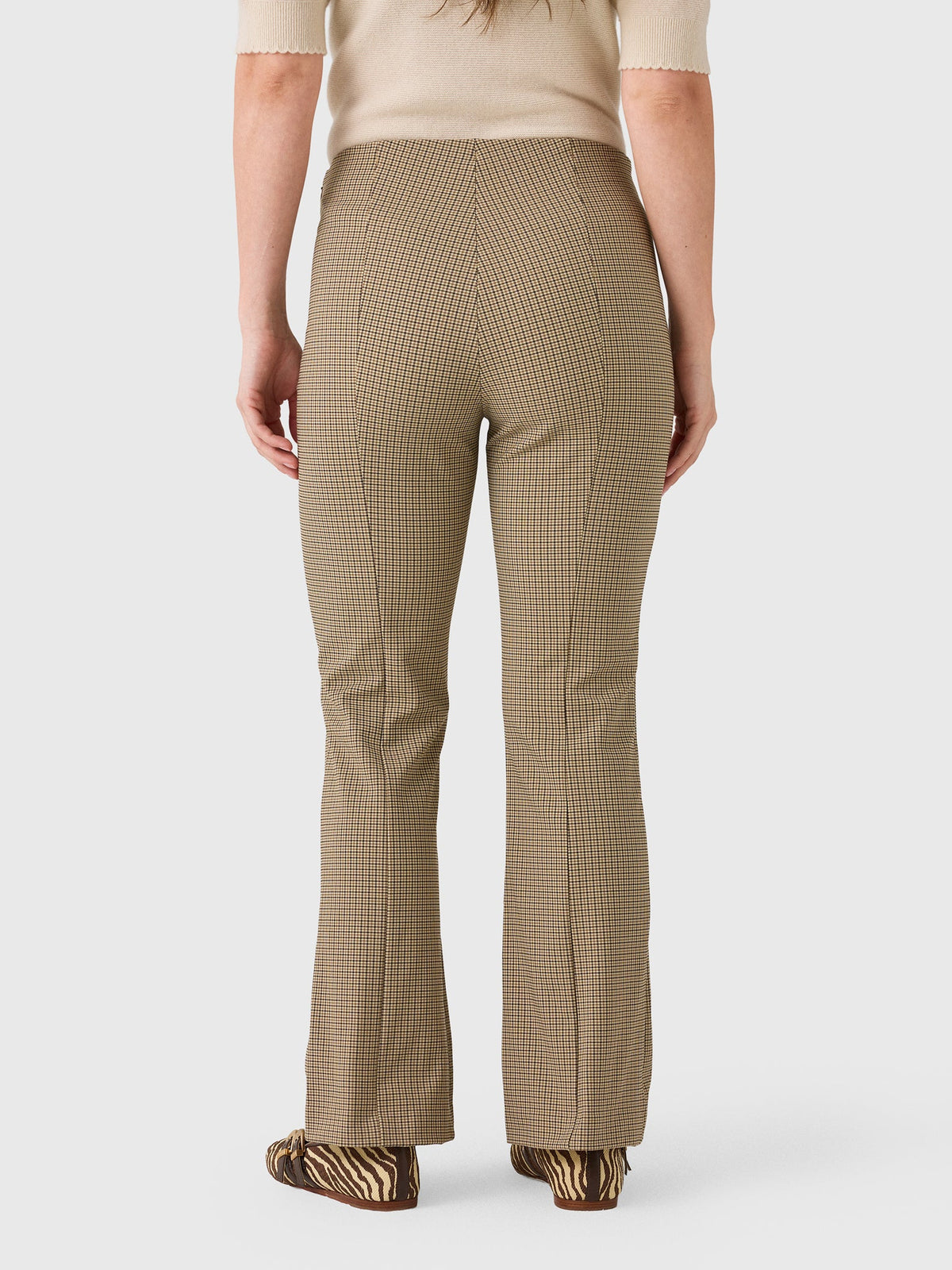 Vince Women's Niki Plaid Mid-Rise Crop Flare Pant