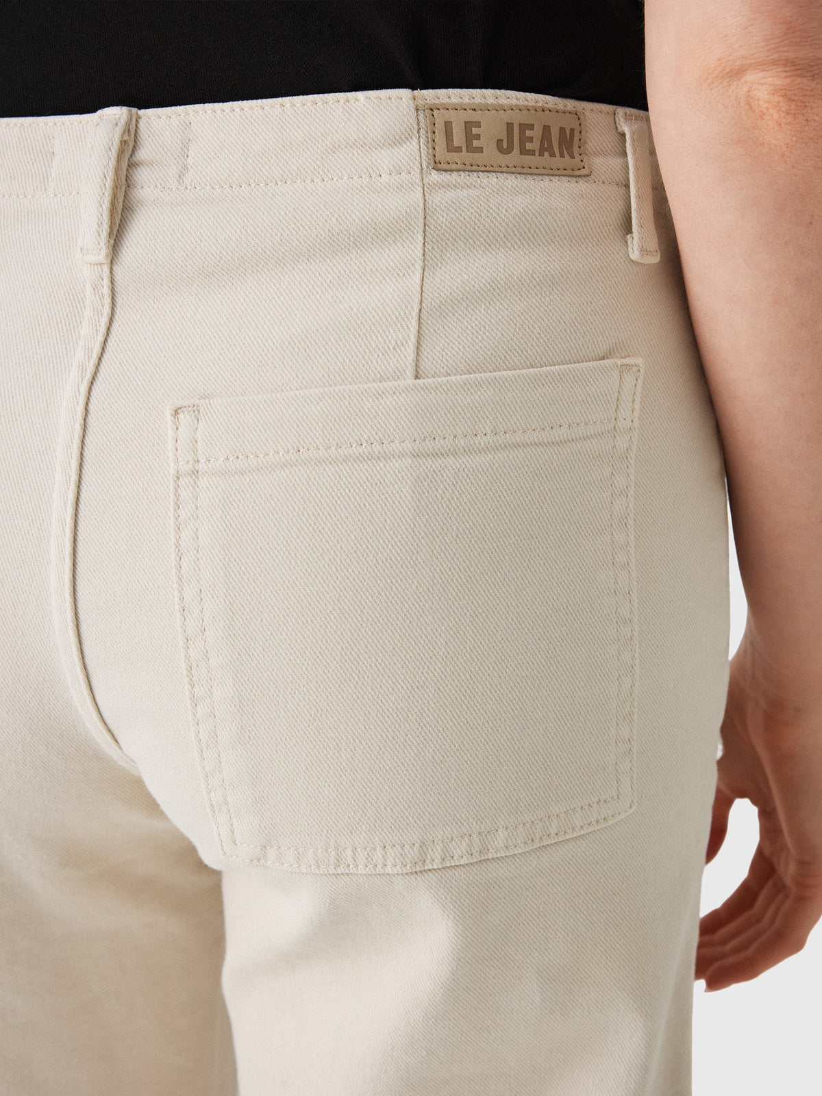 Le Jean Women's Jewel Utility Soft Barrel Long Jean