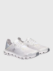 ON Women's Cloud 6 Coast Sneaker