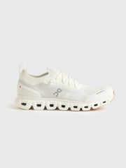 ON Women's Cloud 6 Versa Sneaker