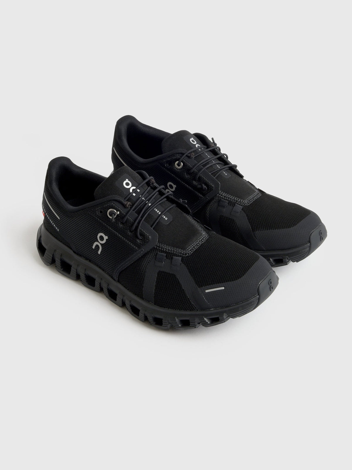 ON Women's Cloud 6 Sneaker