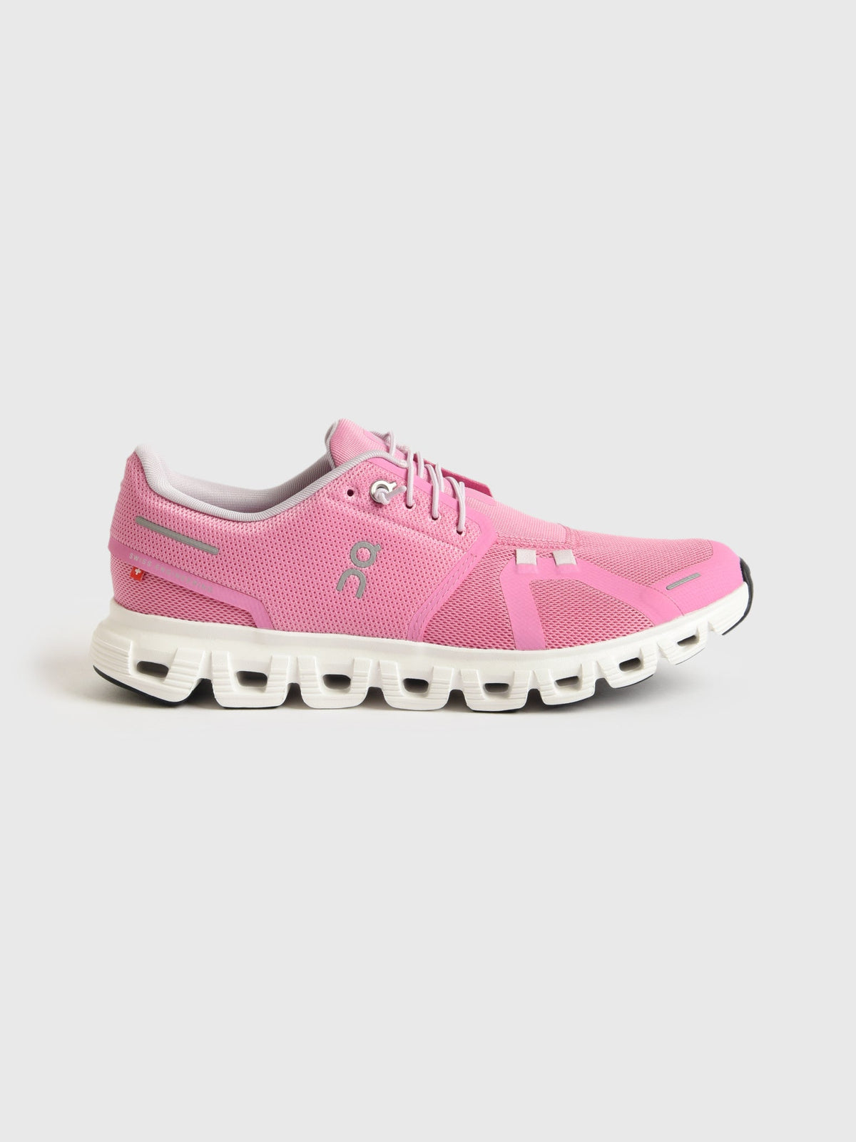 ON Women's Cloud 6 Sneaker