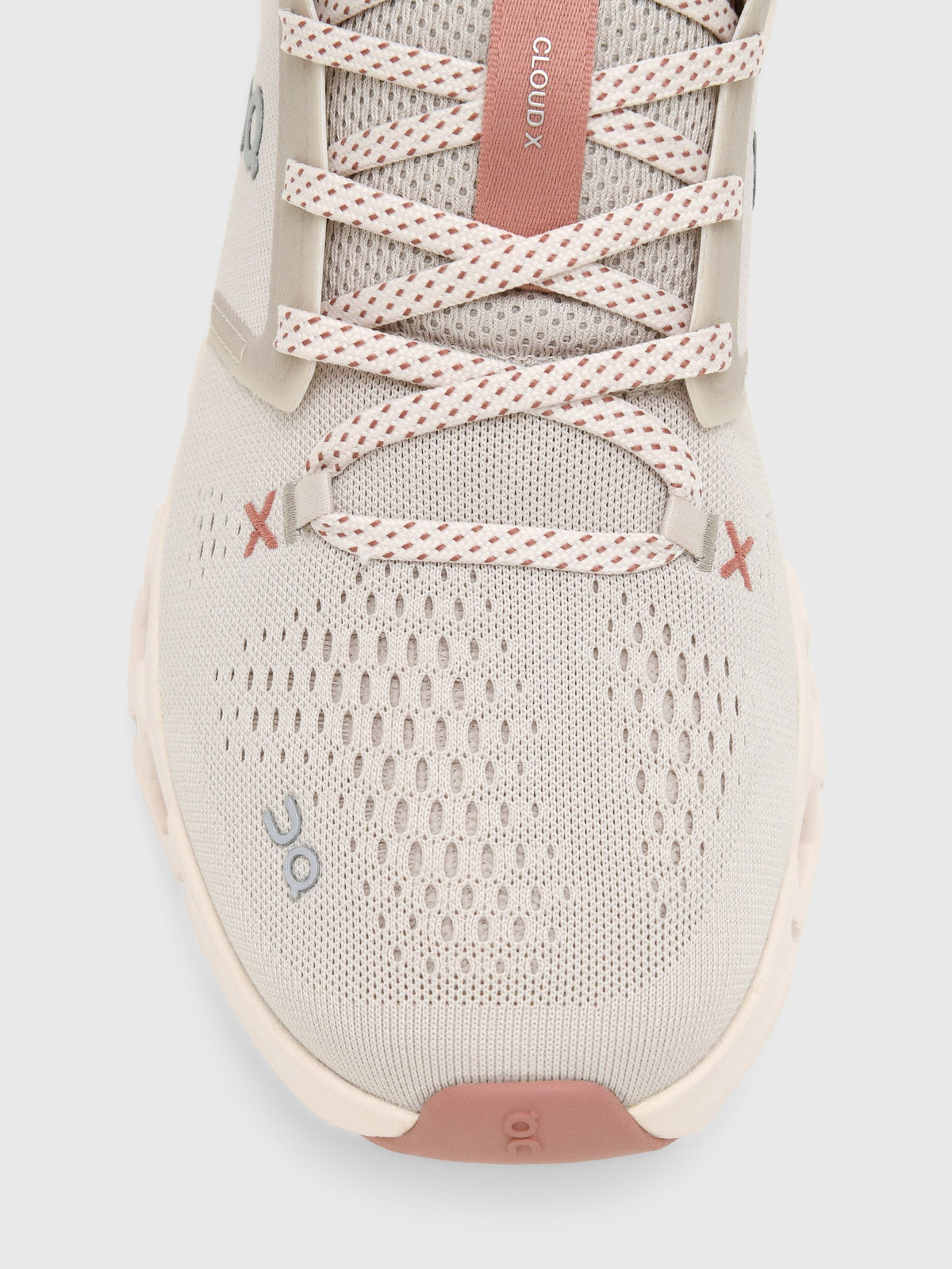 ON Women's Cloud X 5 Sneaker