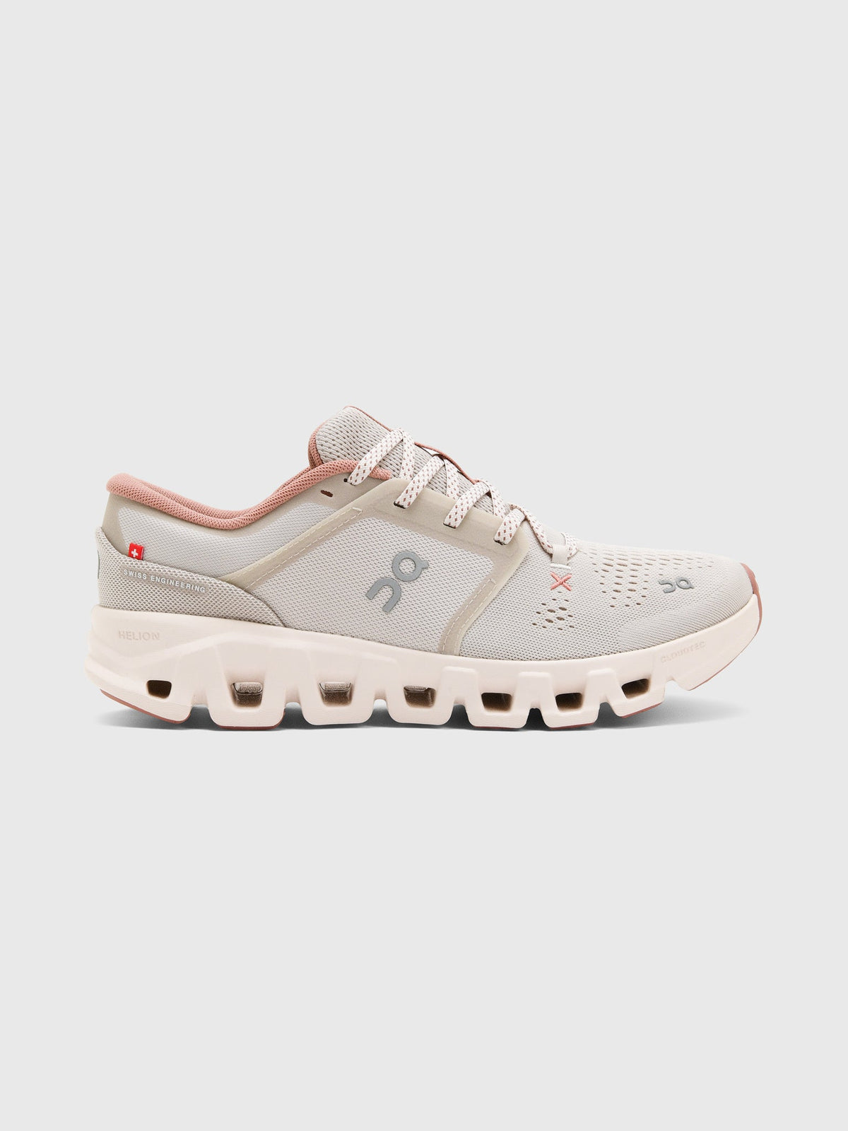 ON Women's Cloud X 5 Sneaker
