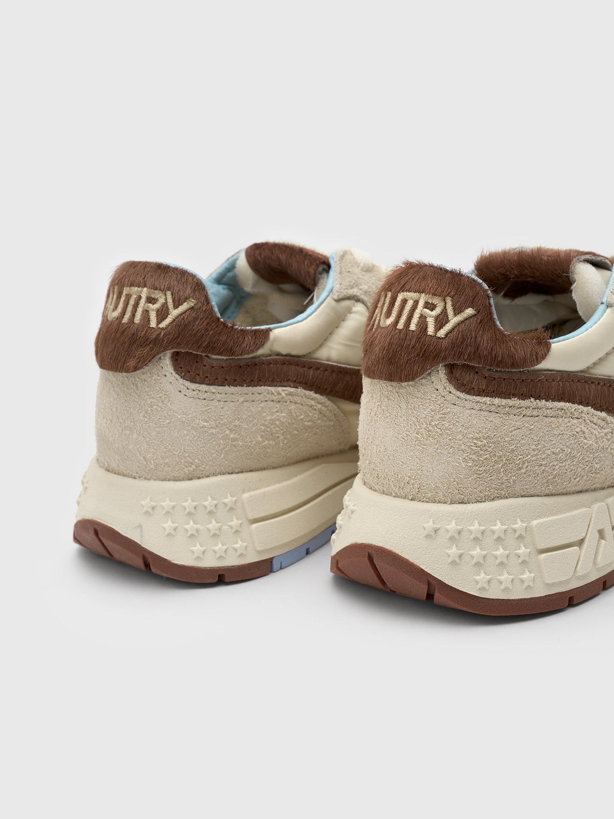 Autry Women's Reelwind Low Sneaker