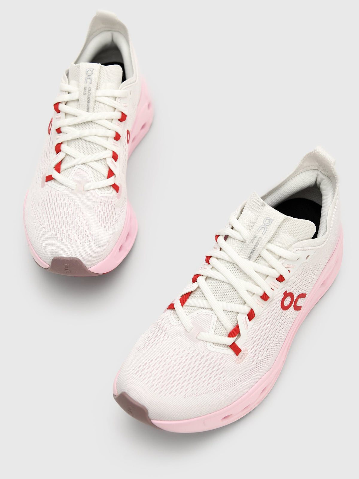 ON Women's Cloudsurfer Max Running Shoe